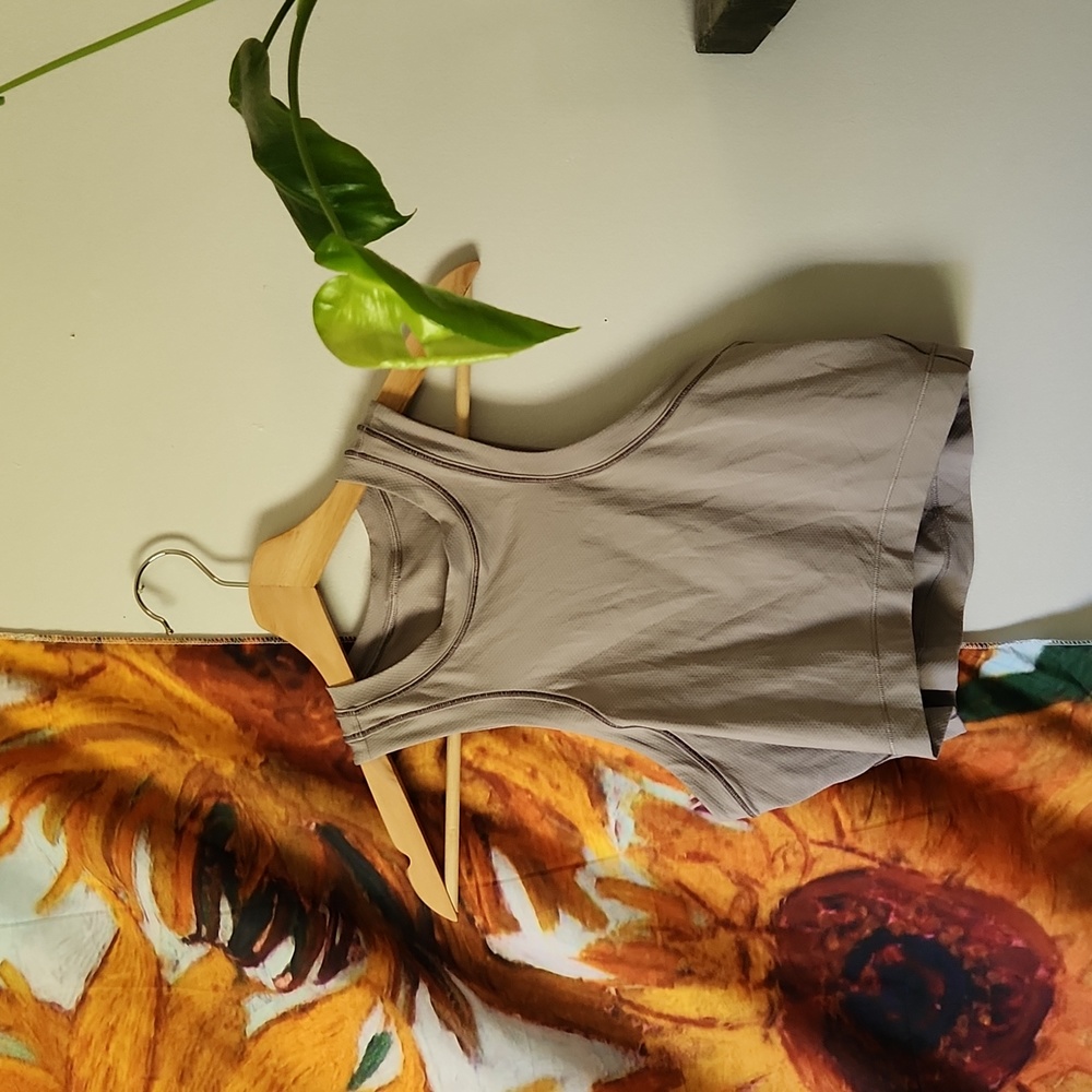 Lululemon Purple Grey Womens M Tank
